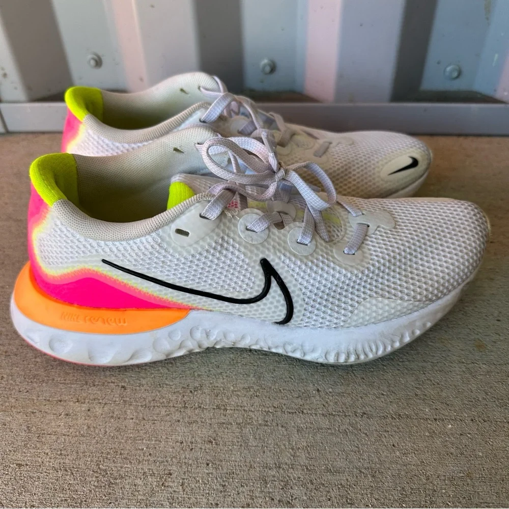 Nike Renew Run Shoes Women Size 9 White Pink Blast Mesh Running Sneaker - Picture 5 of 8
